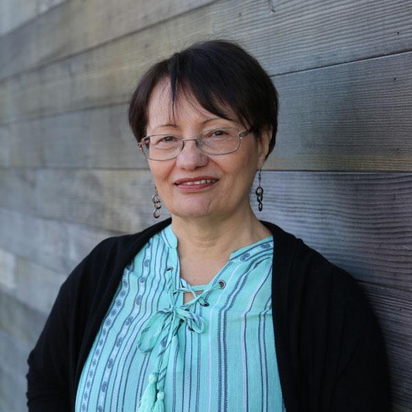 Headshot of Josefina Cardona